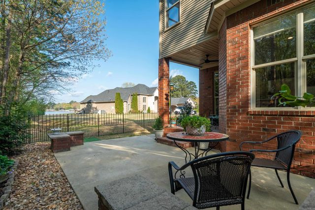 121 Burchwood bay Cove, Hot Springs, AR 71913