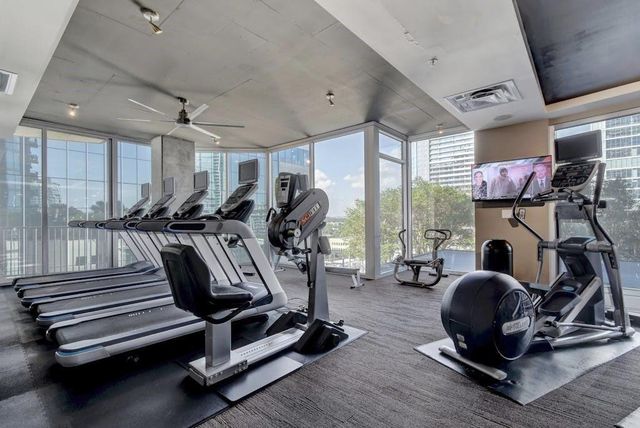 360 Nueces ST 4008, Austin, TX 78701