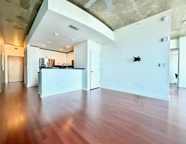 360 Nueces ST 4008, Austin, TX 78701