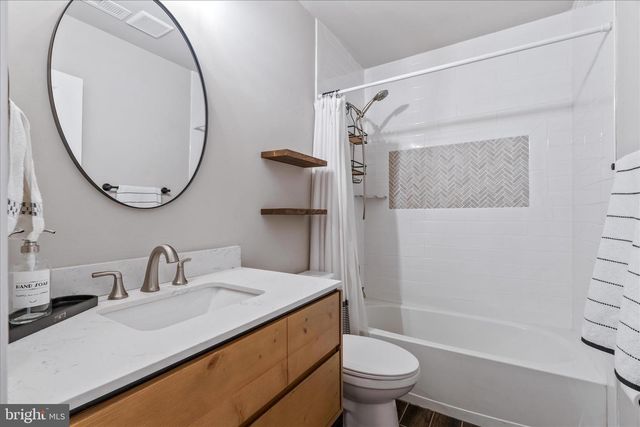 8103 WOODVILLE RD, Mount Airy, MD 21771