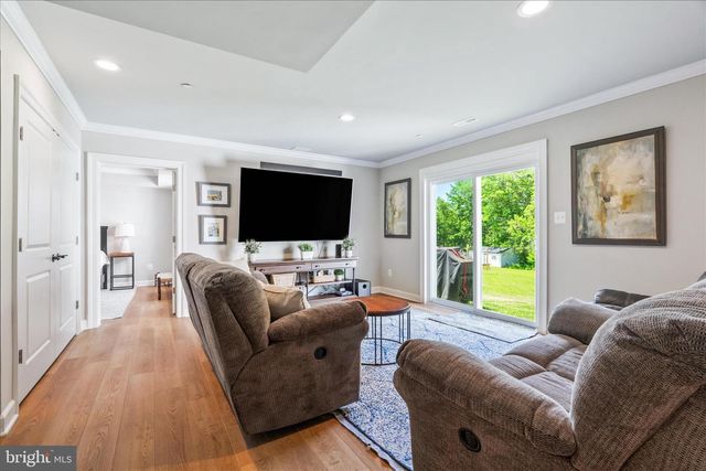 8103 WOODVILLE RD, Mount Airy, MD 21771