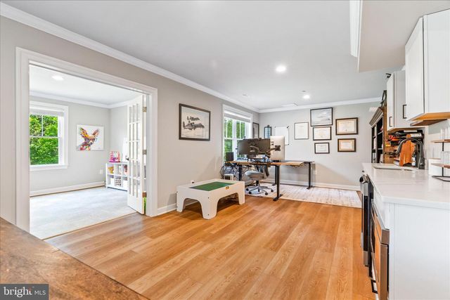 8103 WOODVILLE RD, Mount Airy, MD 21771