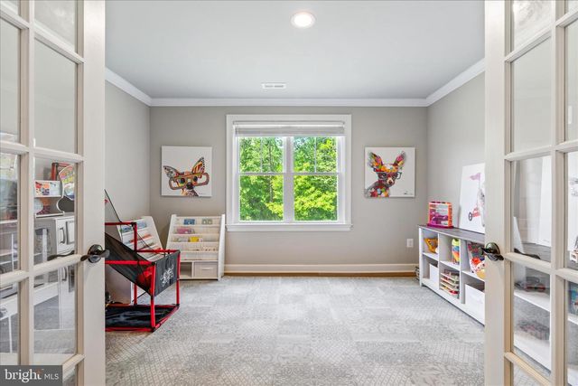 8103 WOODVILLE RD, Mount Airy, MD 21771