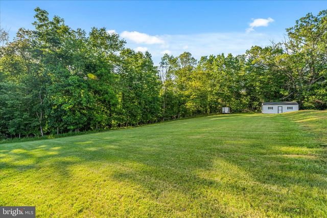 8103 WOODVILLE RD, Mount Airy, MD 21771