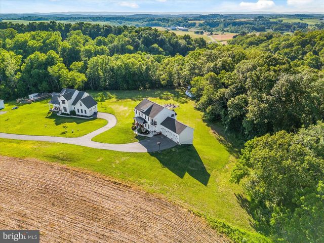 8103 WOODVILLE RD, Mount Airy, MD 21771