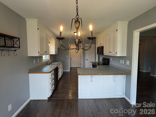 141 Walking Horse Run, Stanley, NC 28164