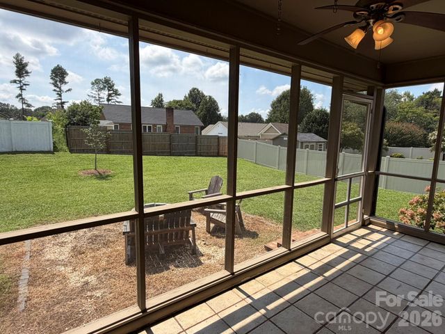 141 Walking Horse Run, Stanley, NC 28164