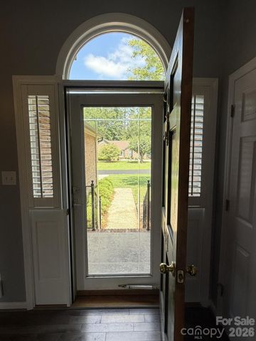 141 Walking Horse Run, Stanley, NC 28164