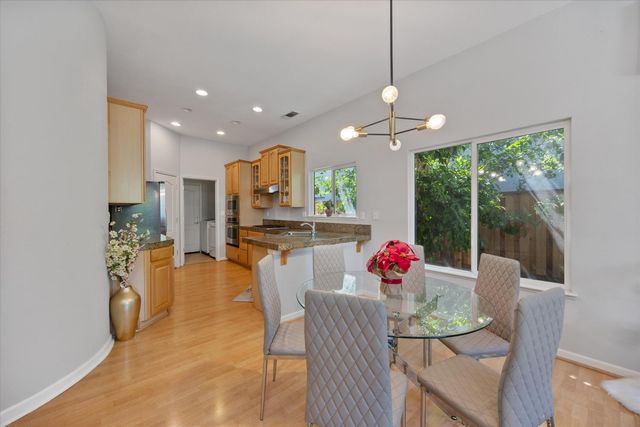 3080 Palmate Way, Sacramento, CA 95834