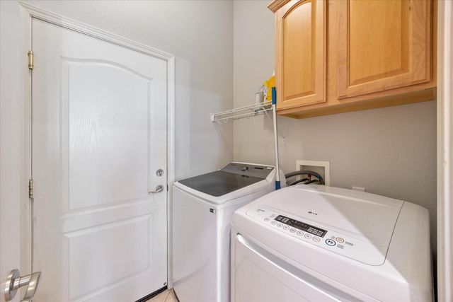 3080 Palmate Way, Sacramento, CA 95834