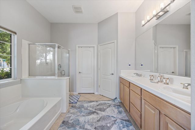 3080 Palmate Way, Sacramento, CA 95834