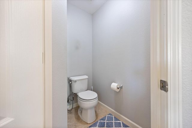 3080 Palmate Way, Sacramento, CA 95834