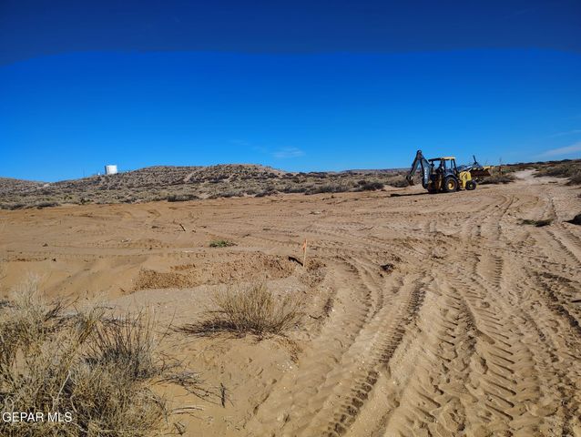 PN-23209 Kaplan Road, Clint, TX 79928