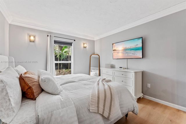 8617 SW 68th Ct 2, Pinecrest, FL 33156