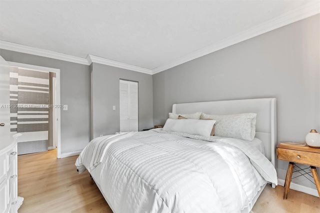 8617 SW 68th Ct 2, Pinecrest, FL 33156