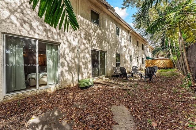 8617 SW 68th Ct 2, Pinecrest, FL 33156