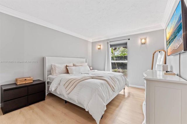 8617 SW 68th Ct 2, Pinecrest, FL 33156