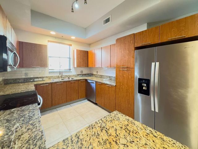 2322 Vintage Drive, Lighthouse Point, FL 33064