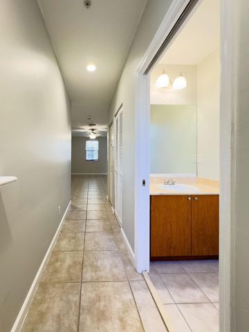2322 Vintage Drive, Lighthouse Point, FL 33064