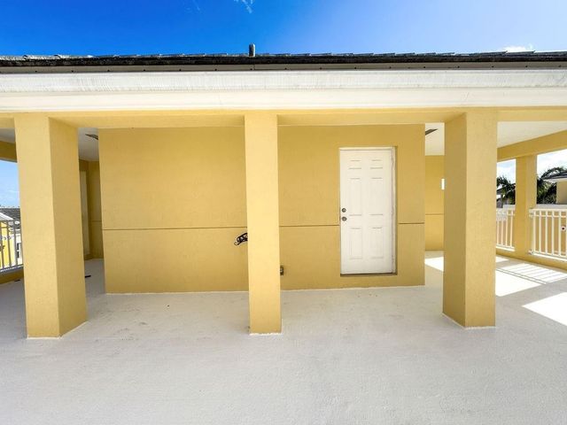 2322 Vintage Drive, Lighthouse Point, FL 33064