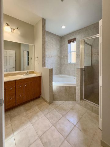 2322 Vintage Drive, Lighthouse Point, FL 33064