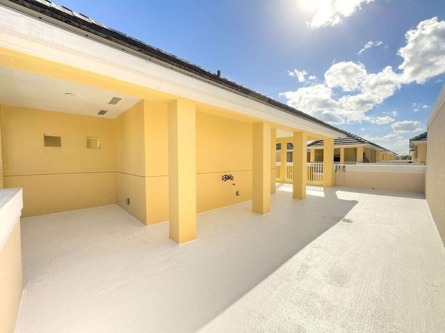 2322 Vintage Drive, Lighthouse Point, FL 33064