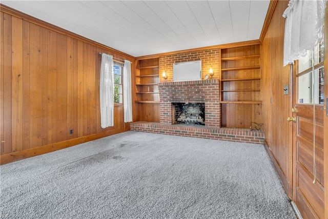1 Warwick ST, Portsmouth, VA 23707