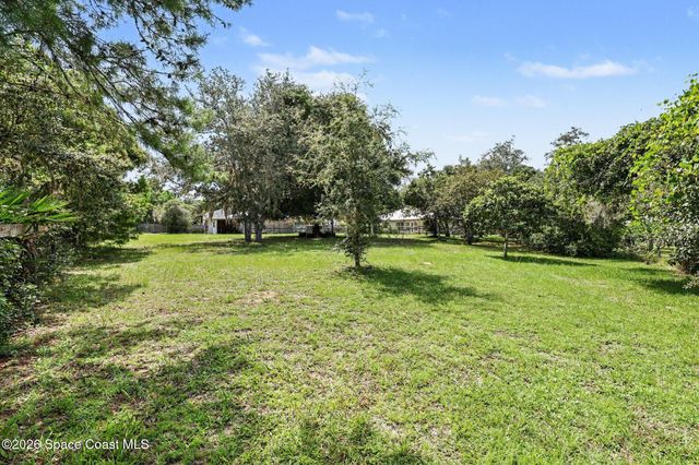 3525 Gloria Avenue, Mims, FL 32754