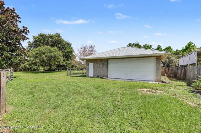 3525 Gloria Avenue, Mims, FL 32754
