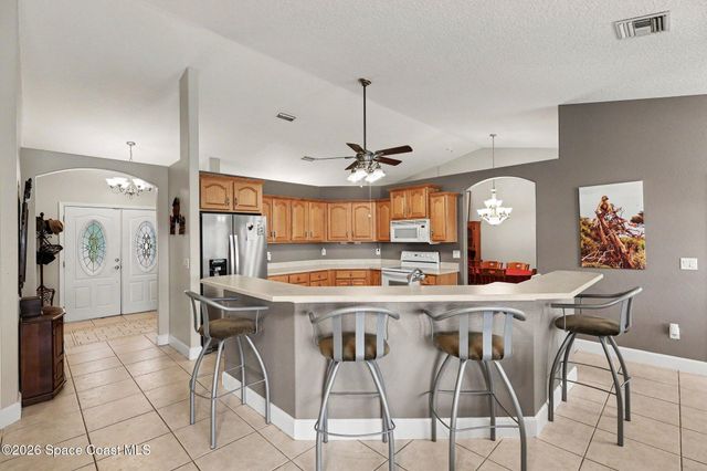 3525 Gloria Avenue, Mims, FL 32754