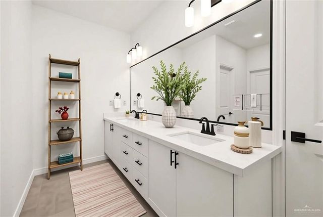 2400 S Cartier Drive, Edinburg, TX 78542