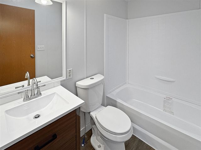 253 E Scarlet Oak Drive, Coopersville, MI 49404