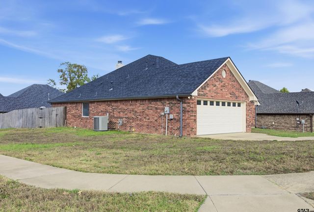 1741 Elk River Rd, Tyler, TX 75703