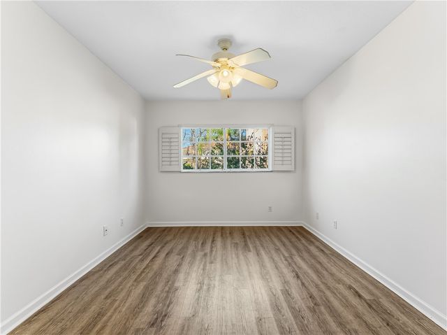 504 7th Square 103, Vero Beach, FL 32962