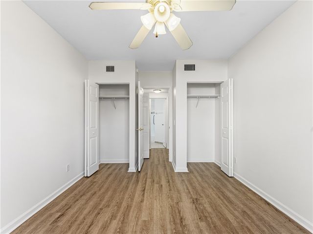 504 7th Square 103, Vero Beach, FL 32962