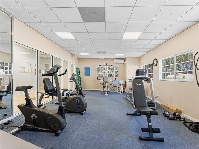 504 7th Square 103, Vero Beach, FL 32962