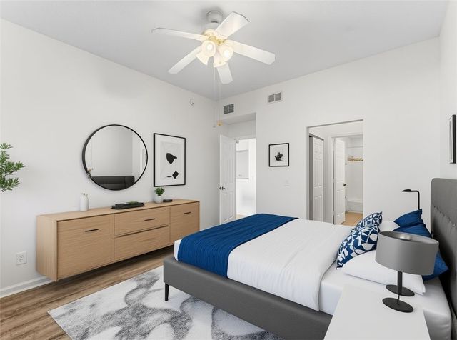 504 7th Square 103, Vero Beach, FL 32962