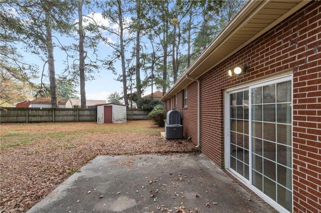 3403 Lilac DR, Portsmouth, VA 23703