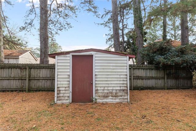 3403 Lilac DR, Portsmouth, VA 23703