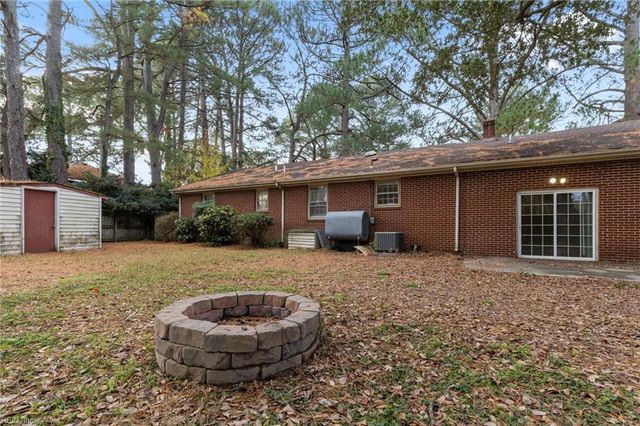 3403 Lilac DR, Portsmouth, VA 23703