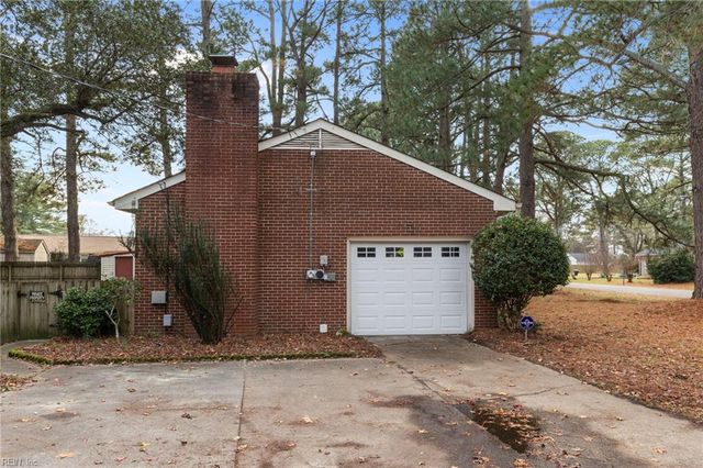 3403 Lilac DR, Portsmouth, VA 23703