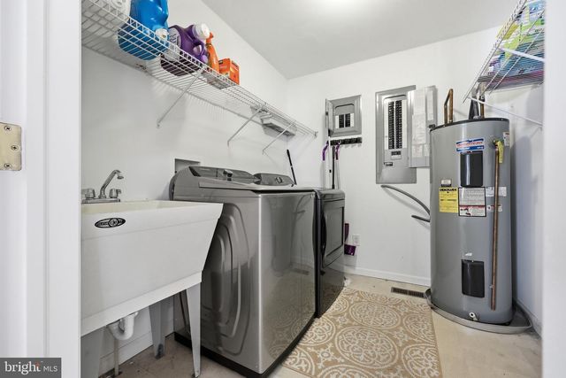 107 N SUFFOLK AVE, Ventnor City, NJ 08406