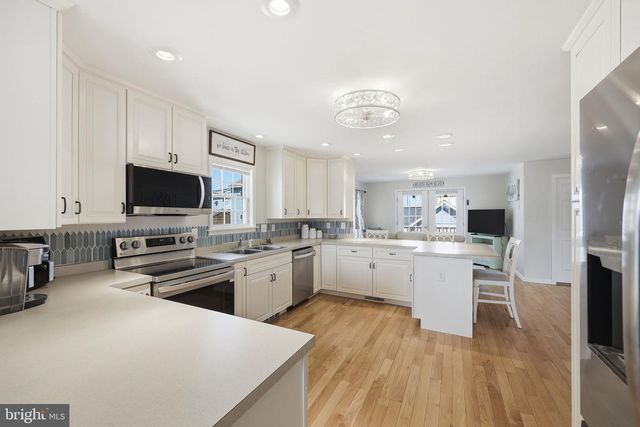 107 N SUFFOLK AVE, Ventnor City, NJ 08406