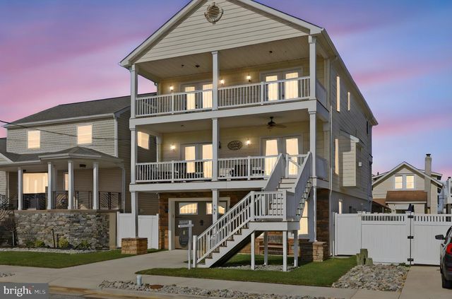 107 N SUFFOLK AVE, Ventnor City, NJ 08406