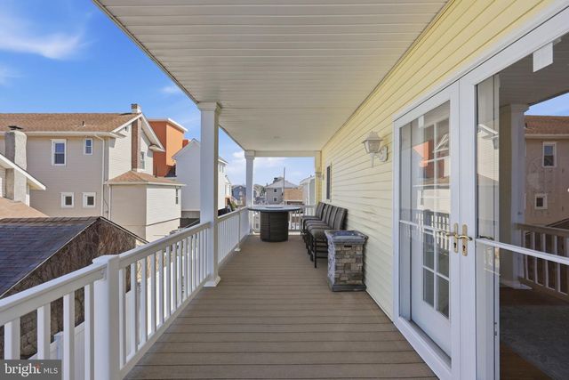 107 N SUFFOLK AVE, Ventnor City, NJ 08406
