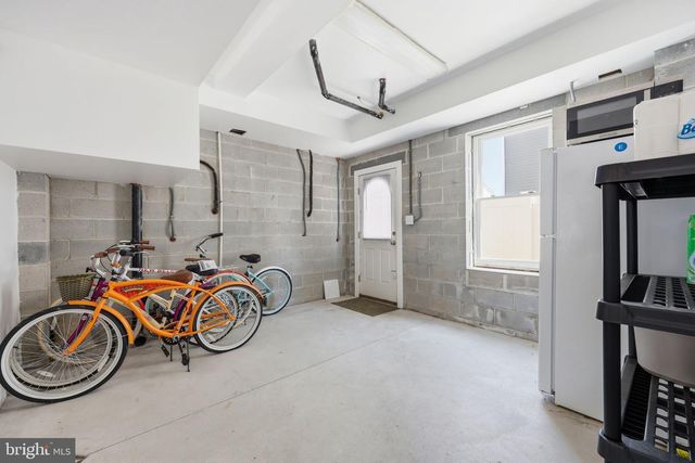 107 N SUFFOLK AVE, Ventnor City, NJ 08406