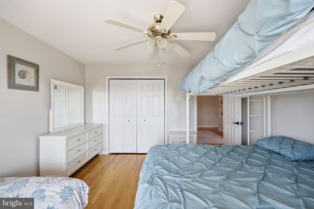 107 N SUFFOLK AVE, Ventnor City, NJ 08406