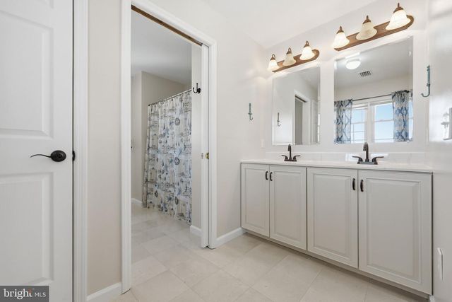 107 N SUFFOLK AVE, Ventnor City, NJ 08406