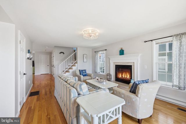107 N SUFFOLK AVE, Ventnor City, NJ 08406