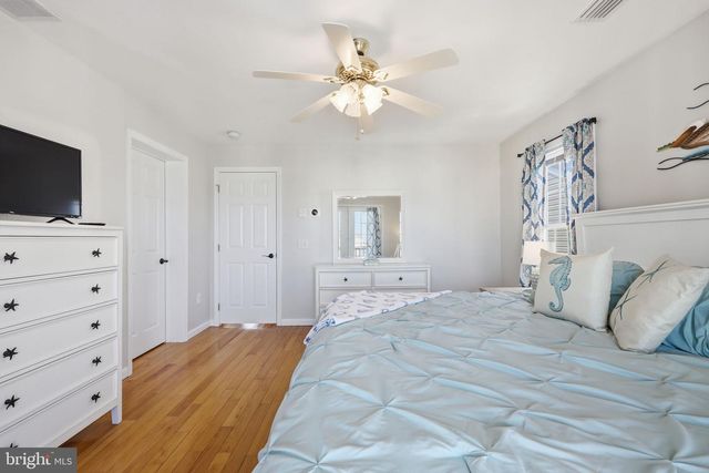 107 N SUFFOLK AVE, Ventnor City, NJ 08406